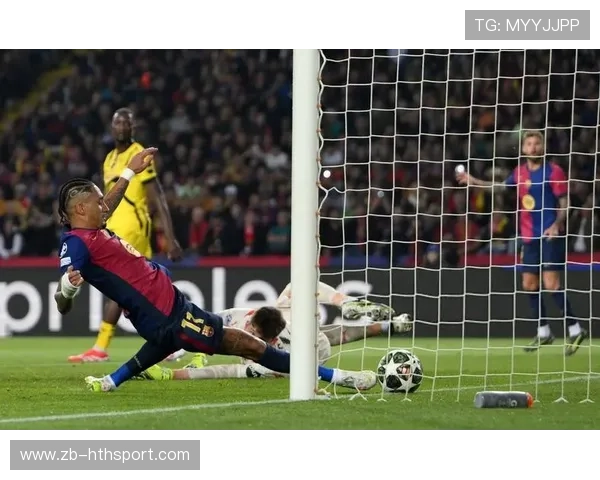 拉菲尼亚补射门前抢点巴萨反超 拉菲尼亚补射门前抢点巴萨反超